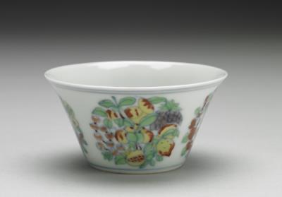 图片[2]-Porcelain cup with medallions of Four-seasons flower and fruit in doucai painted enamels, Chenghua reign (1465-1487), Ming dynasty-China Archive